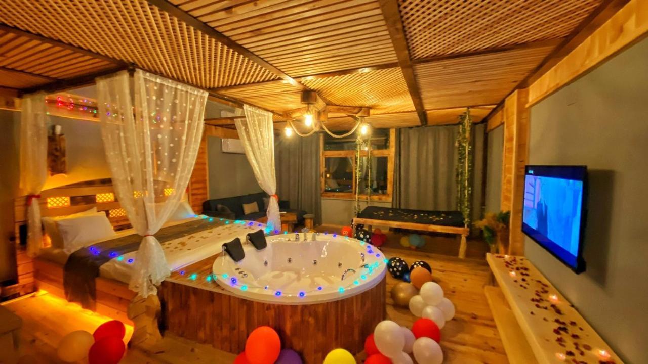 Bed and Breakfast Heaven Vip Wooden Palace Ardeşen Exteriér fotografie