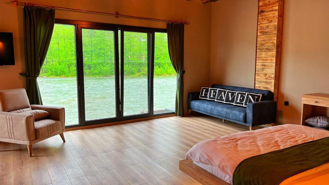Bed and Breakfast Heaven Vip Wooden Palace Ardeşen Exteriér fotografie