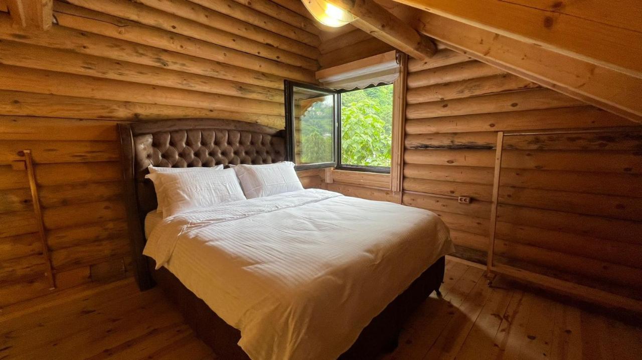 Bed and Breakfast Heaven Vip Wooden Palace Ardeşen Exteriér fotografie